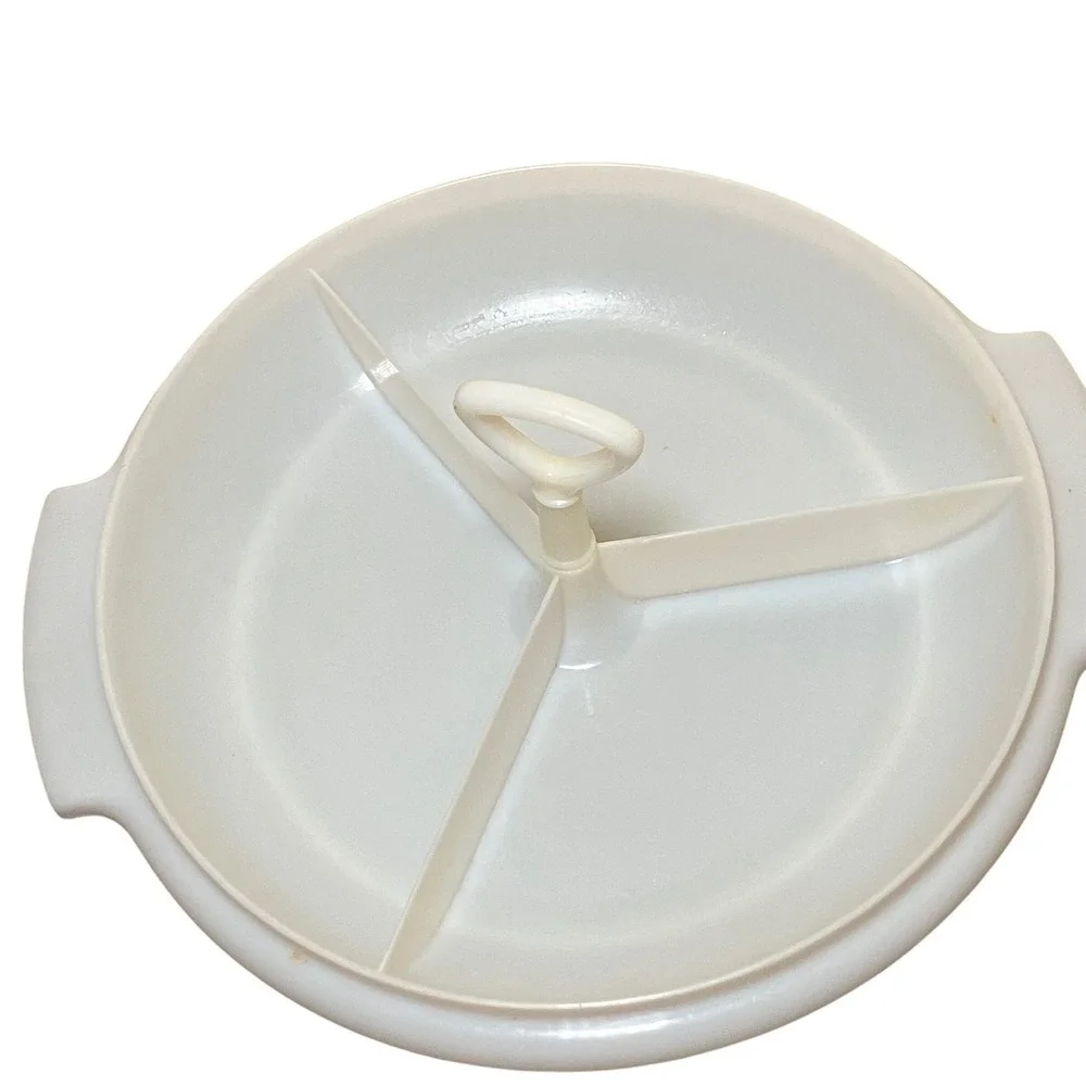 Tupperware Divided Serving Tray White 3 Section Handle Lid 224-15 Vintage Good